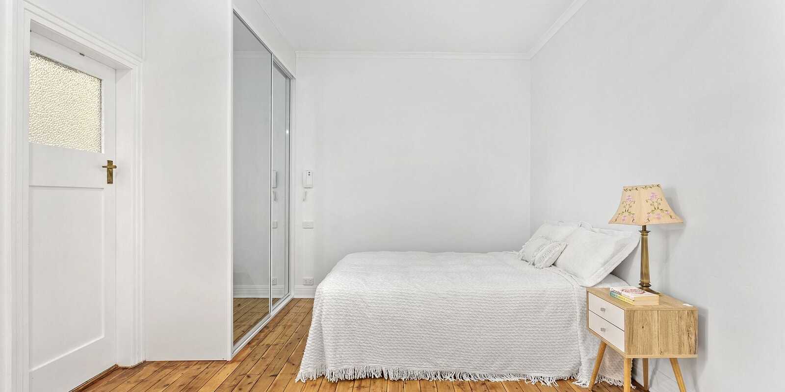 26/2 Crick Avenue Potts Point