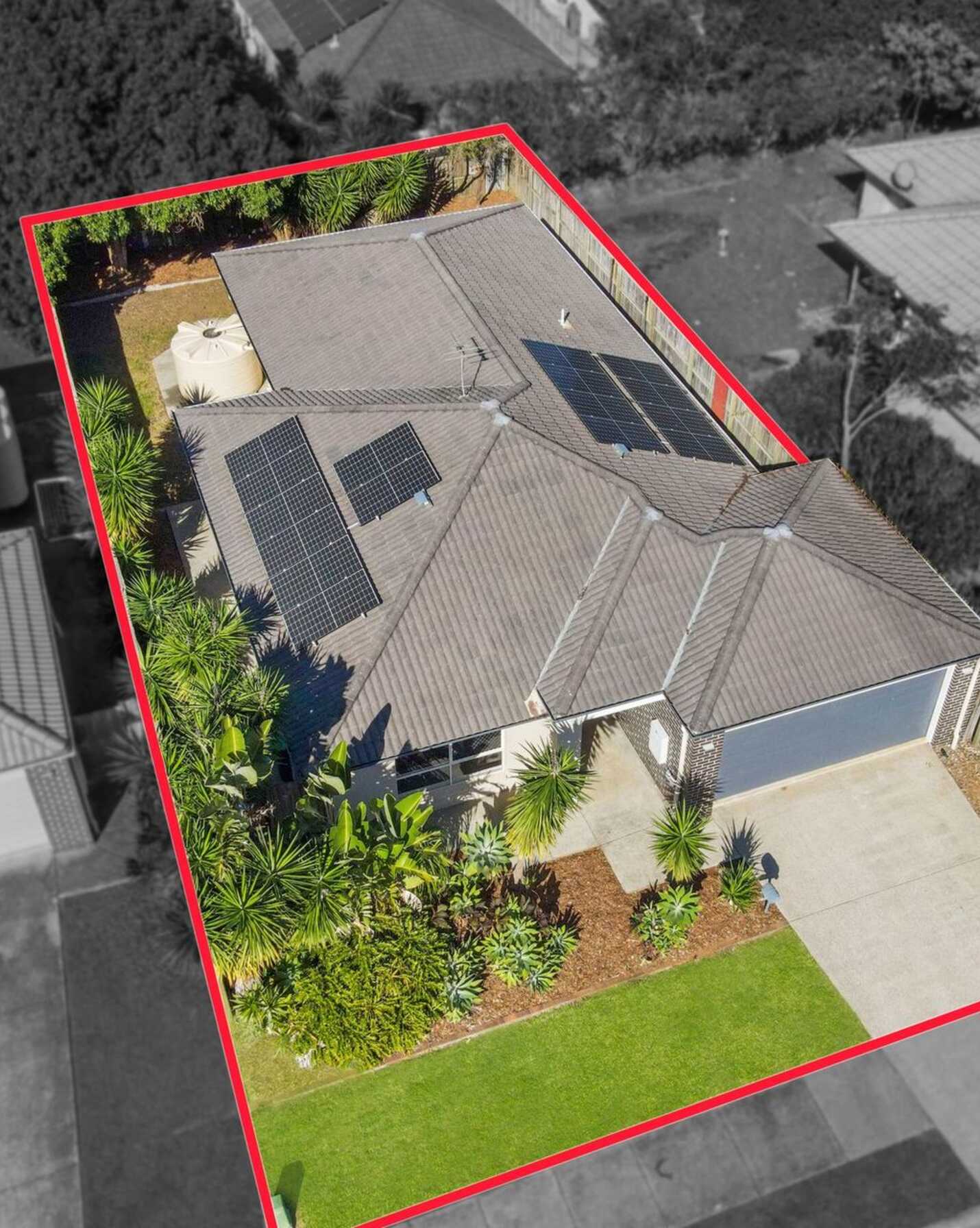 24 Piccadilly Street Bellmere, Bellmere - Image 1