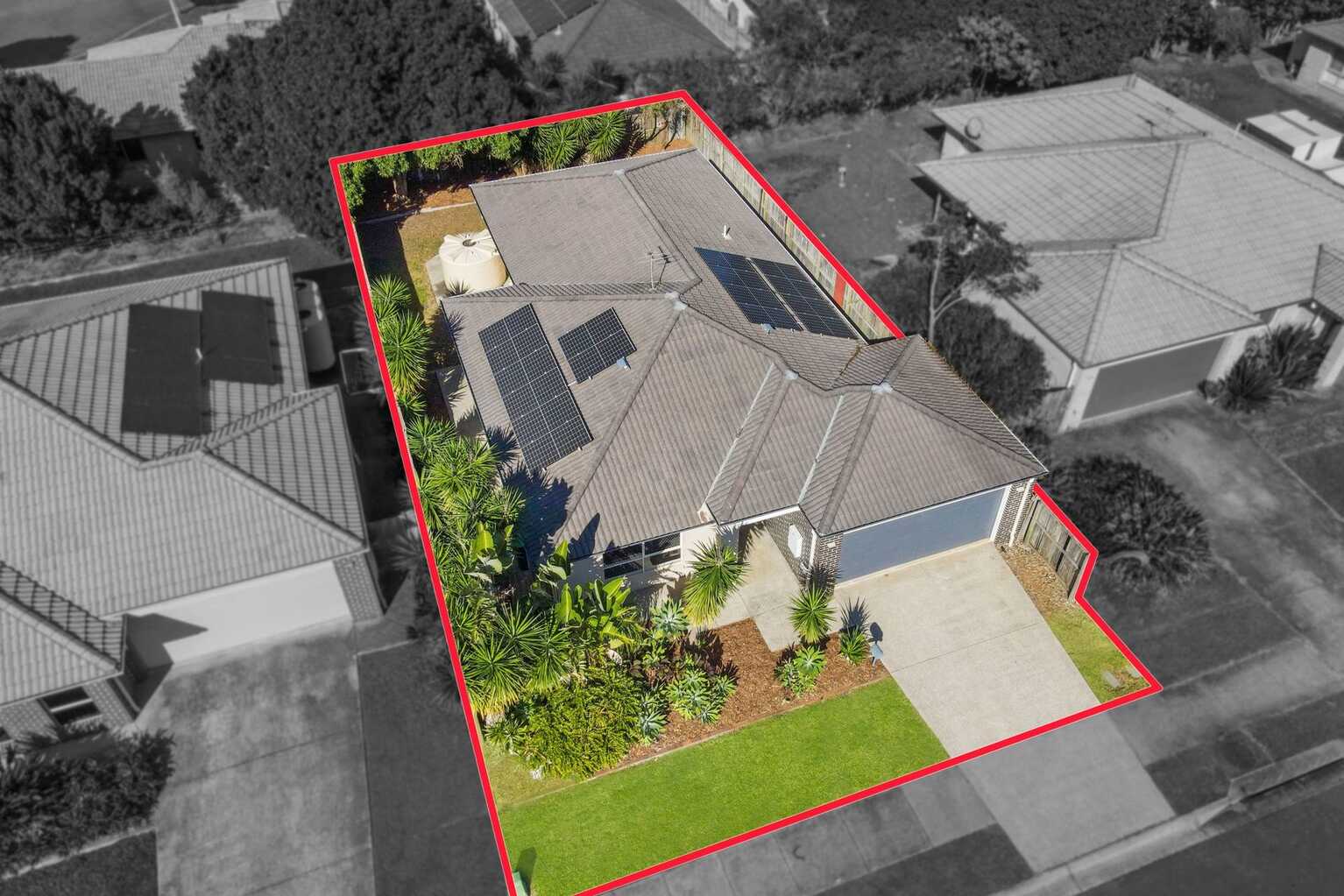 24 Piccadilly Street Bellmere
