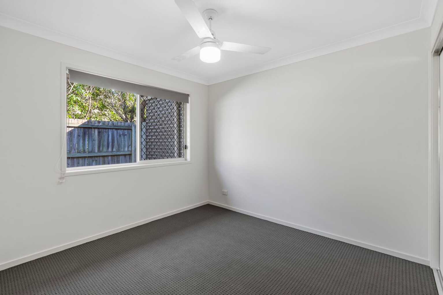 24 Piccadilly Street Bellmere