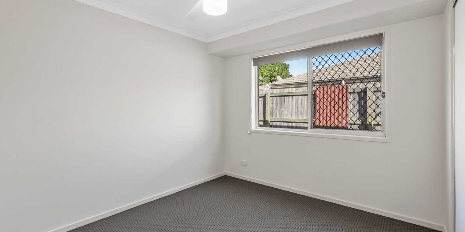 24 Piccadilly Street Bellmere