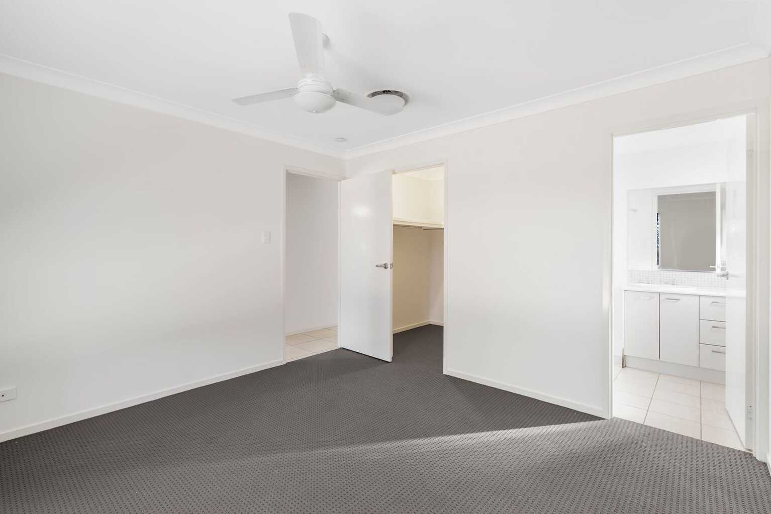 24 Piccadilly Street Bellmere