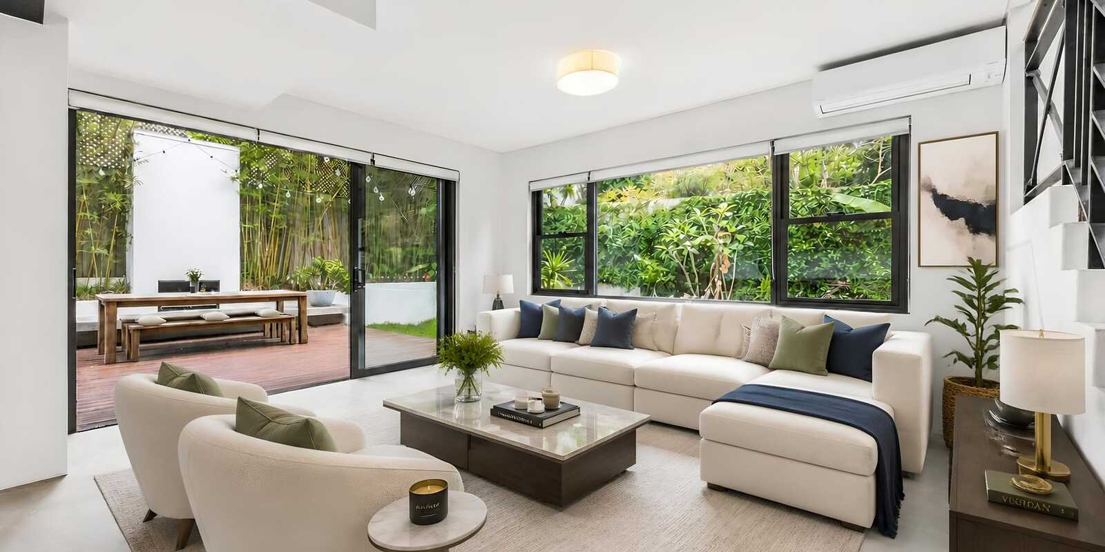2/5 Warners Avenue North Bondi