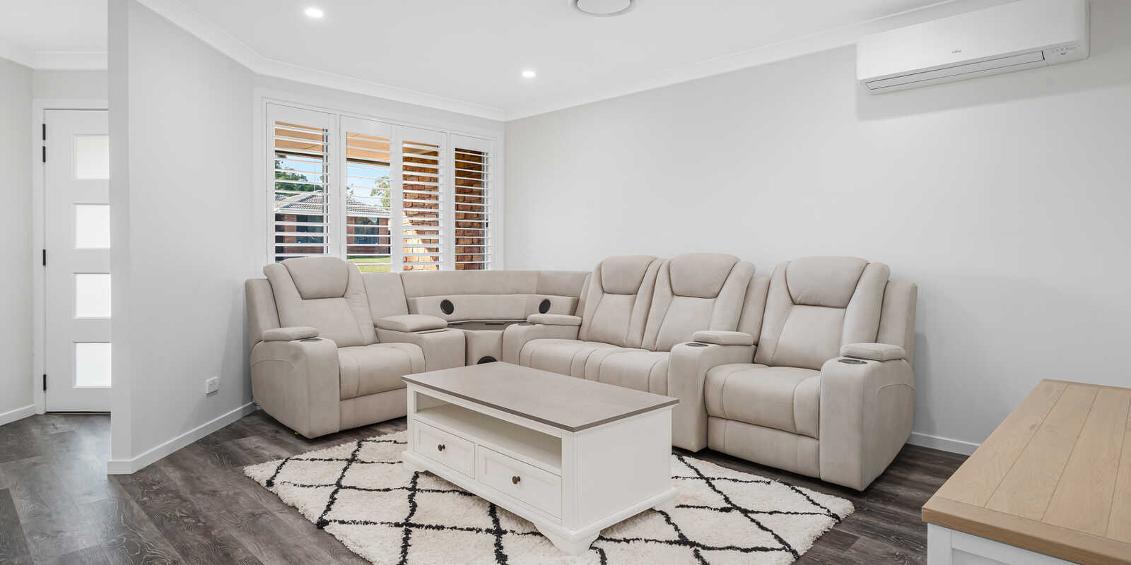 57 Kunipipi Street St Clair