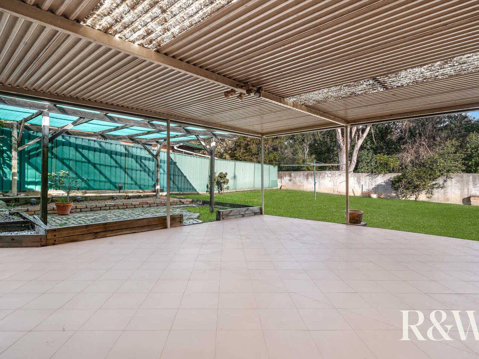 57 Kunipipi Street St Clair
