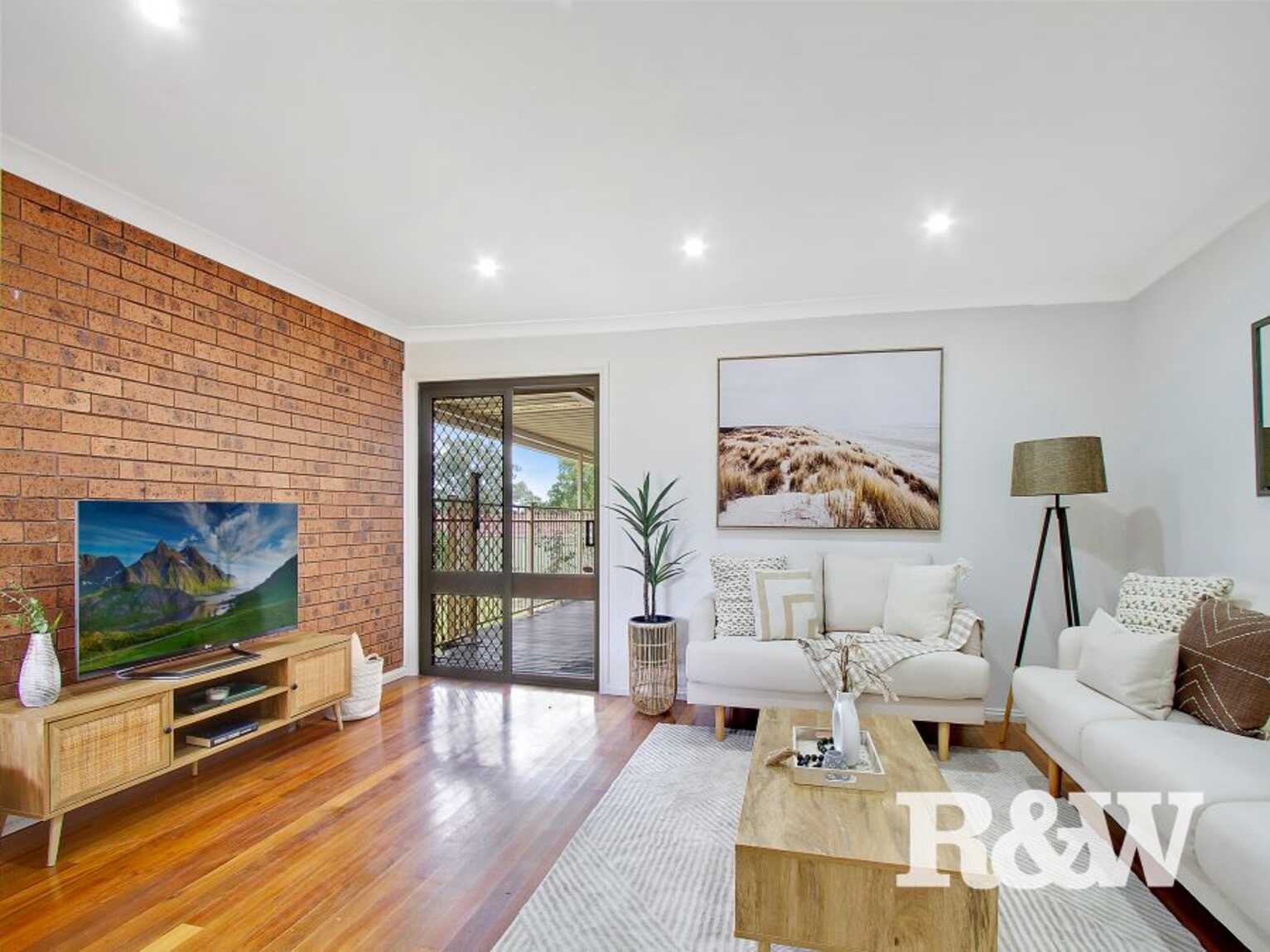 18 Caribou Close St Clair