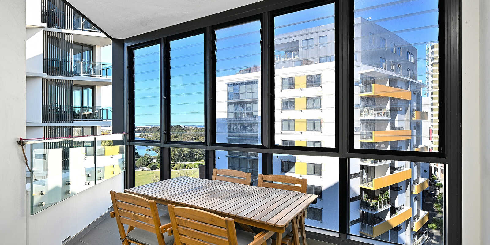 706/9 Brodie Spark Drive Wolli Creek 706/9 Brodie Spark Drive Wolli Creek