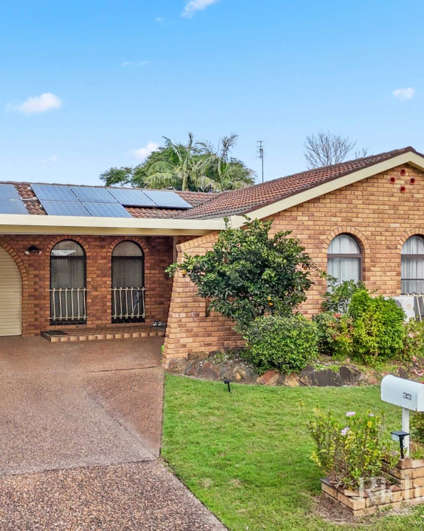 33 Marina View Pde St Huberts Island