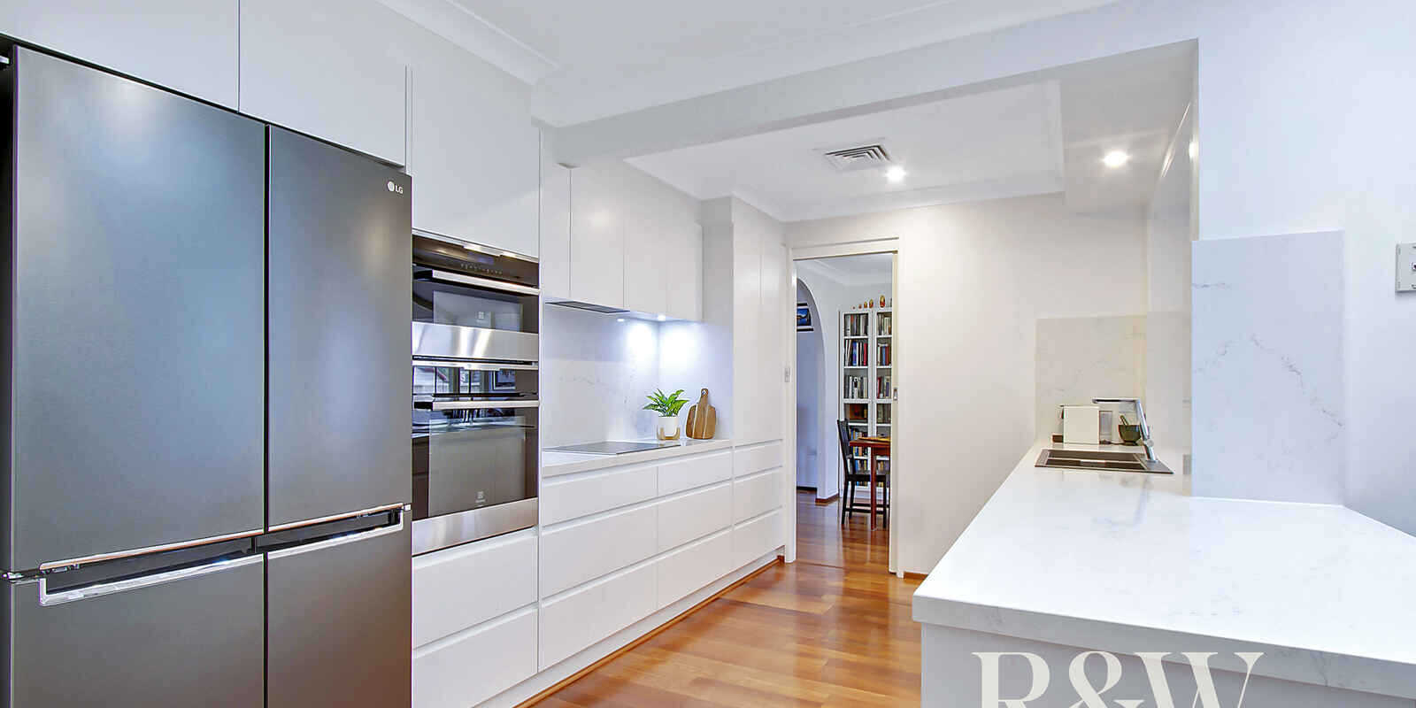 12 The Grandstand St Clair 12 The Grandstand St Clair
