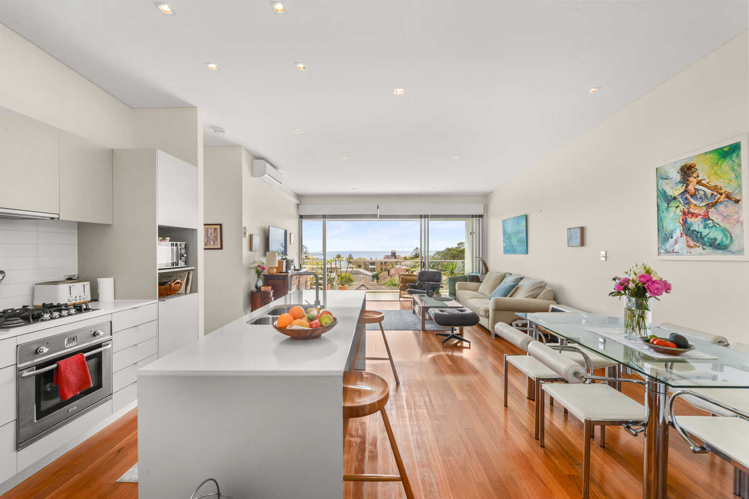 29/7-11 Henderson Street Bondi