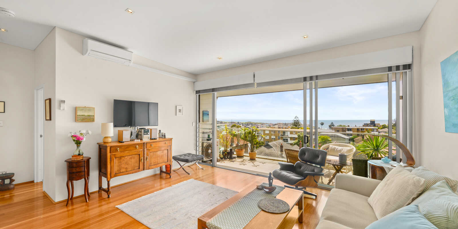 29/7-11 Henderson Street Bondi