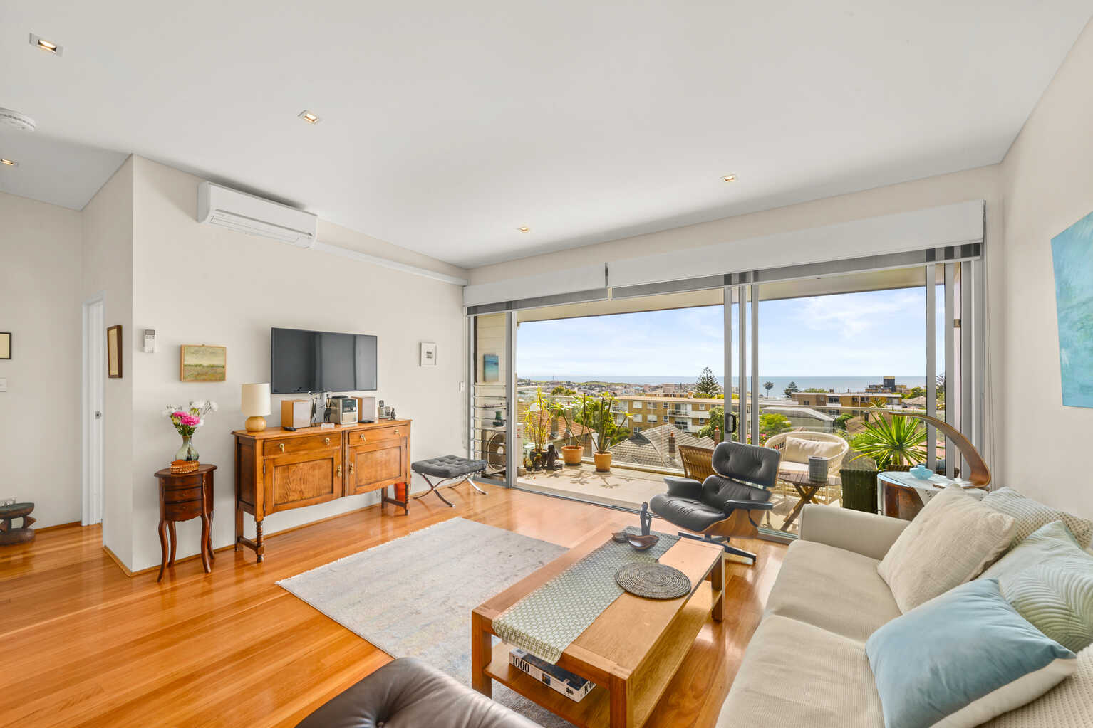29/7-11 Henderson Street Bondi