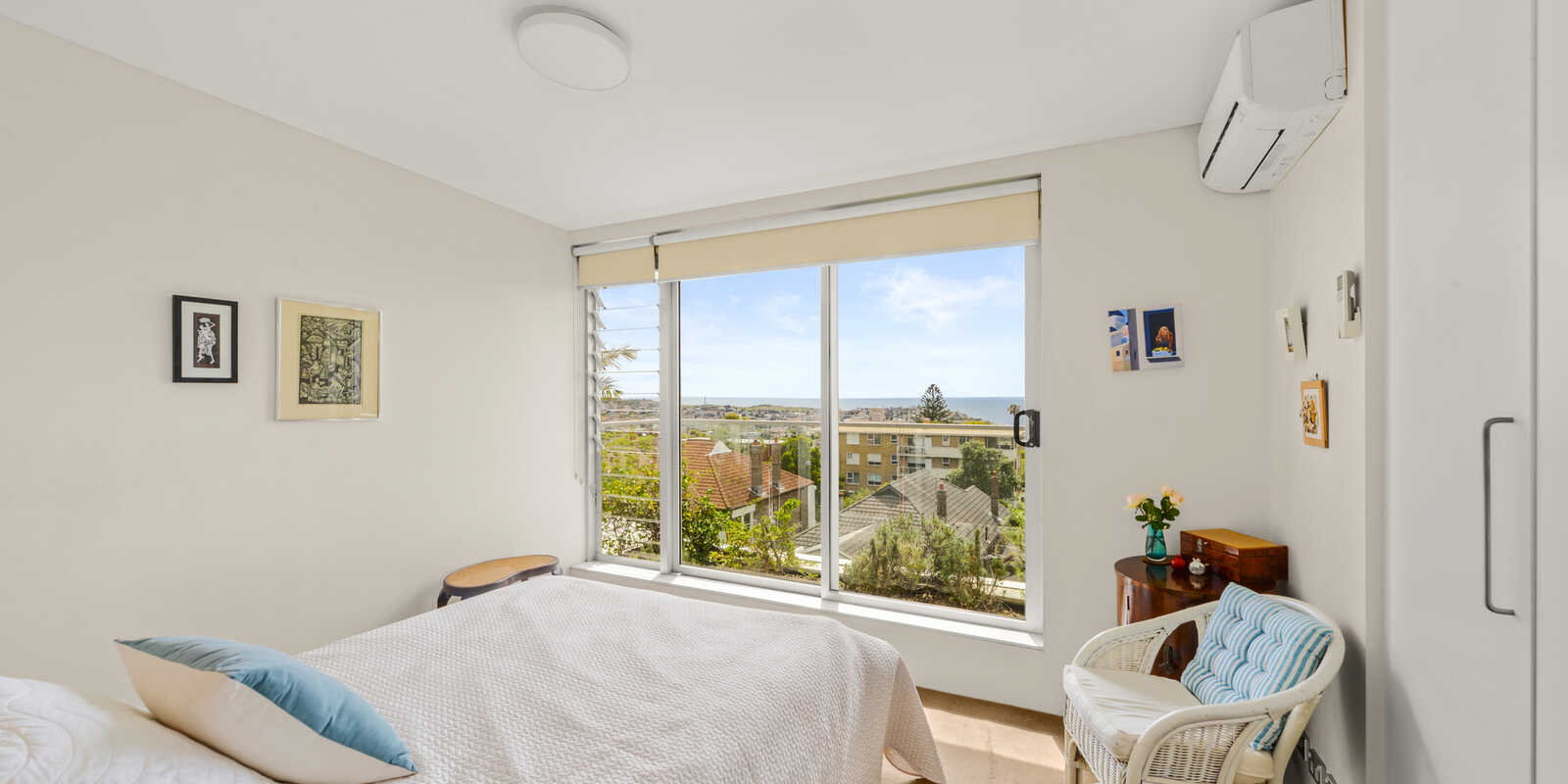 29/7-11 Henderson Street Bondi