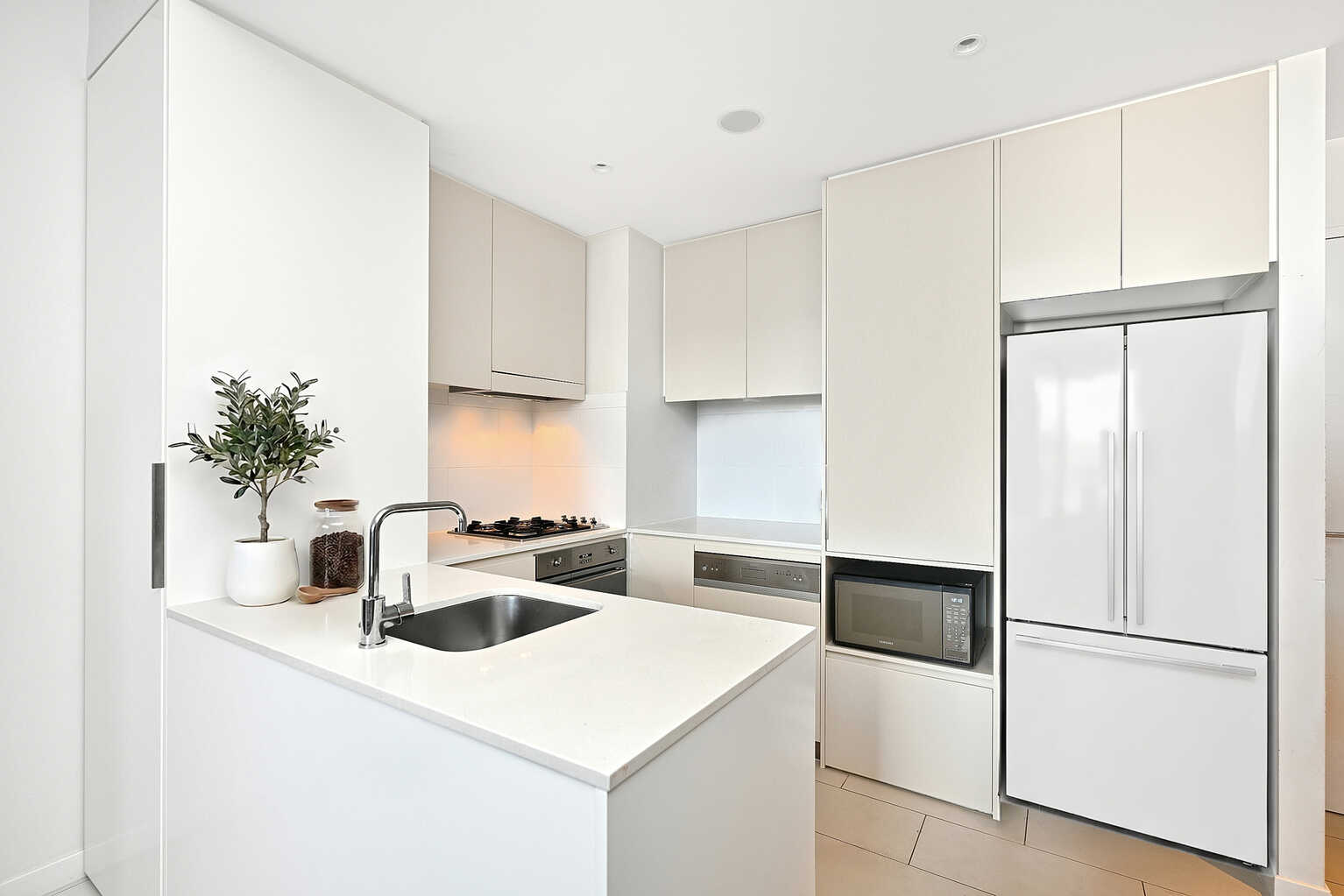 606/1 Brodie Spark Drive Wolli Creek