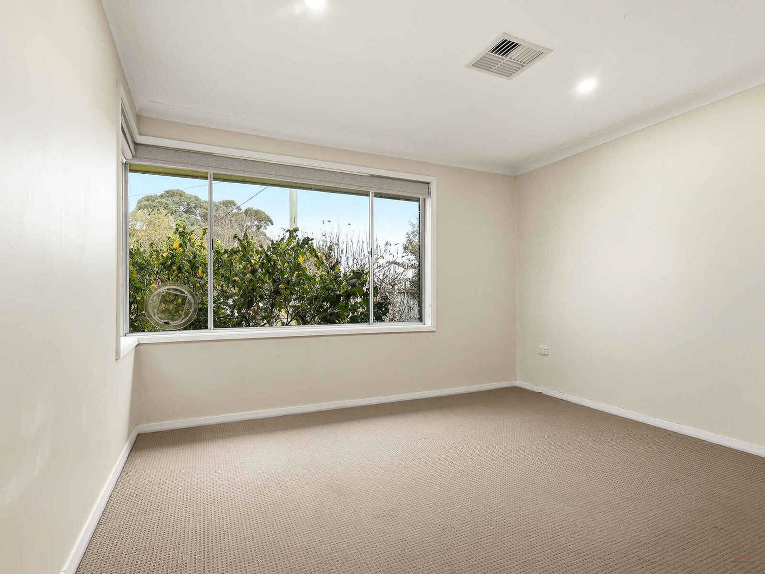 22 Beaconsfield Road Moss Vale 22 Beaconsfield Road Moss Vale
