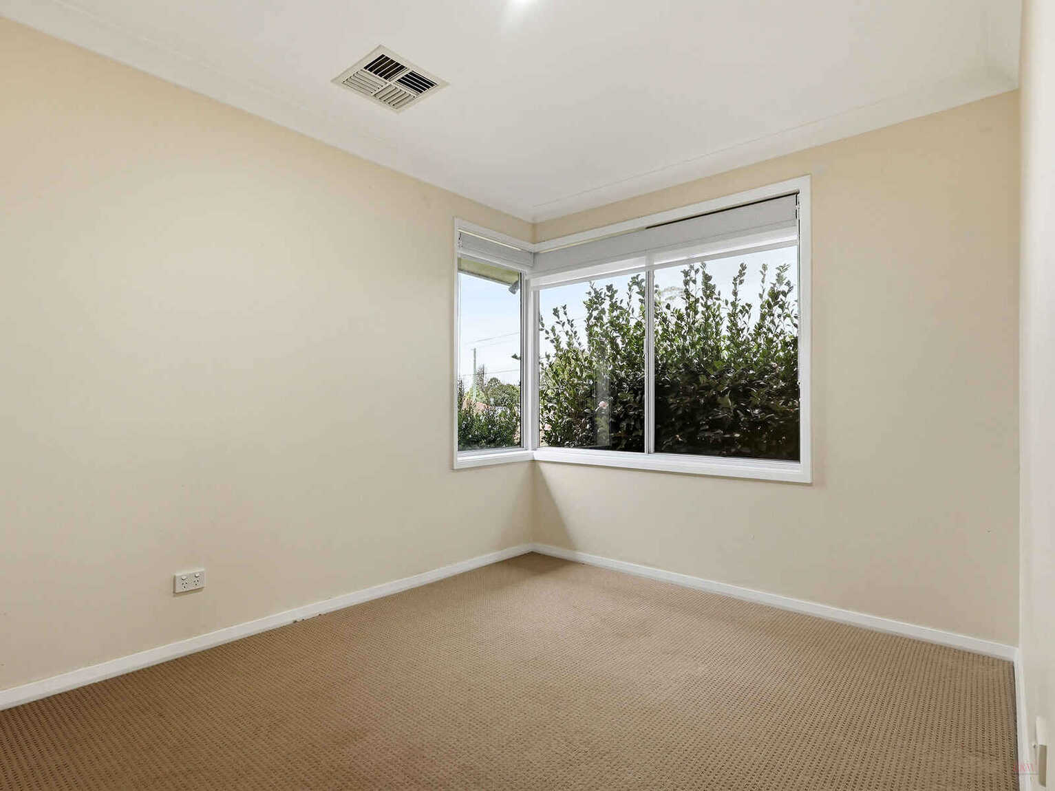 22 Beaconsfield Road Moss Vale 22 Beaconsfield Road Moss Vale
