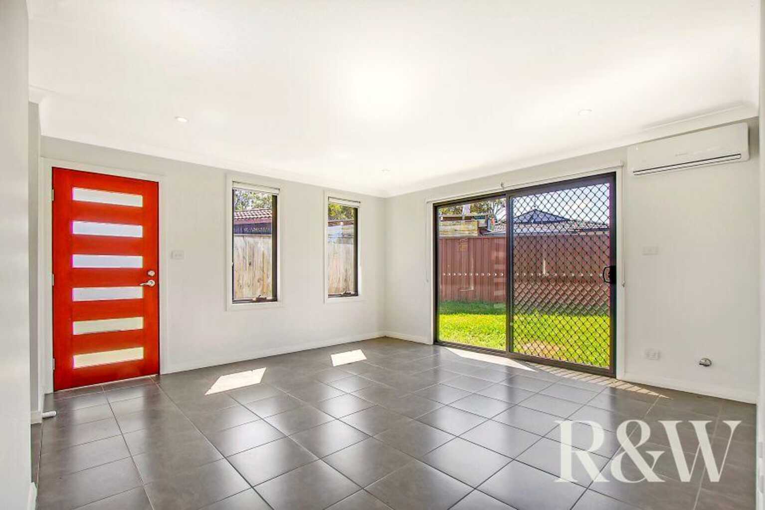 6A Bowerbird Crescent St Clair 6A Bowerbird Crescent St Clair