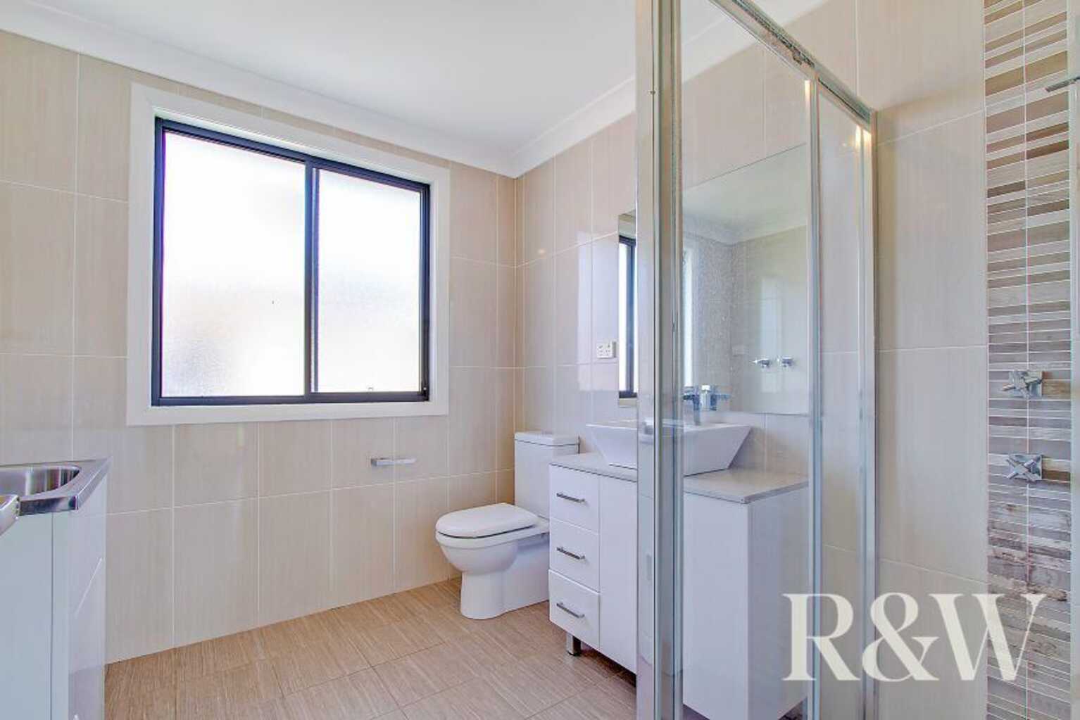 6A Bowerbird Crescent St Clair 6A Bowerbird Crescent St Clair
