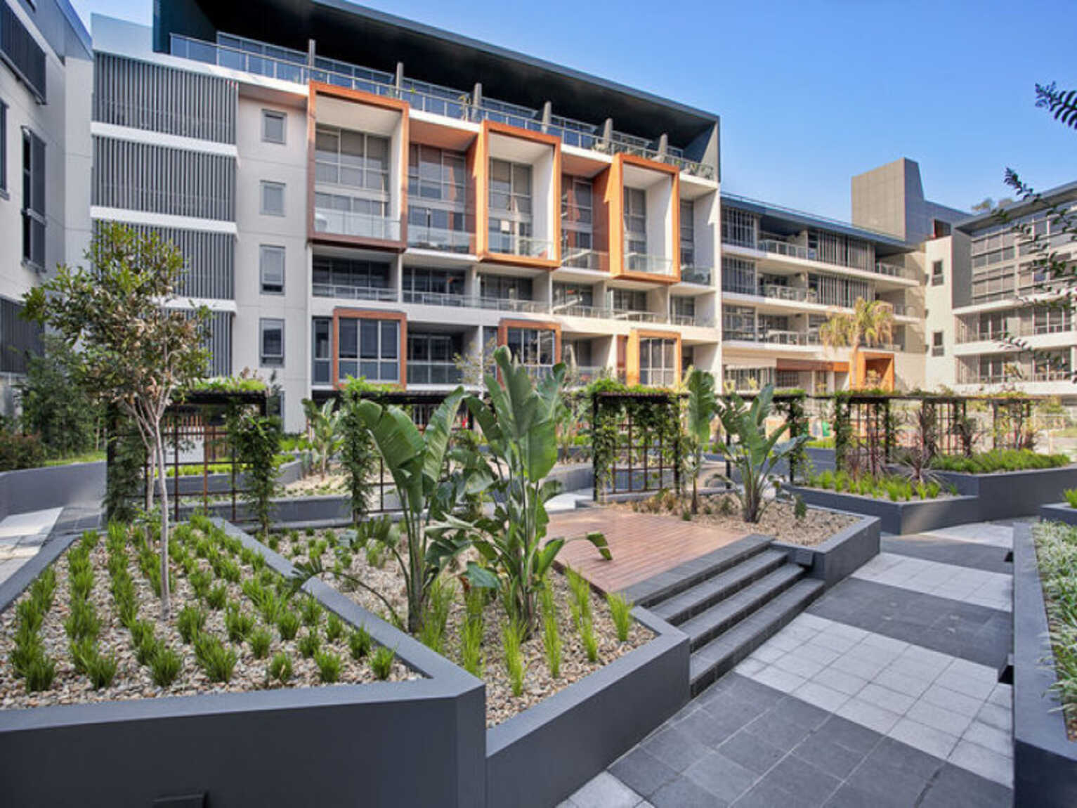 17/830 Bourke Street Waterloo