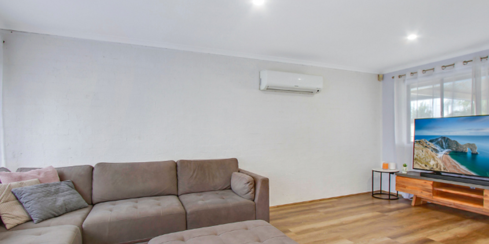 4 Como Close St Clair