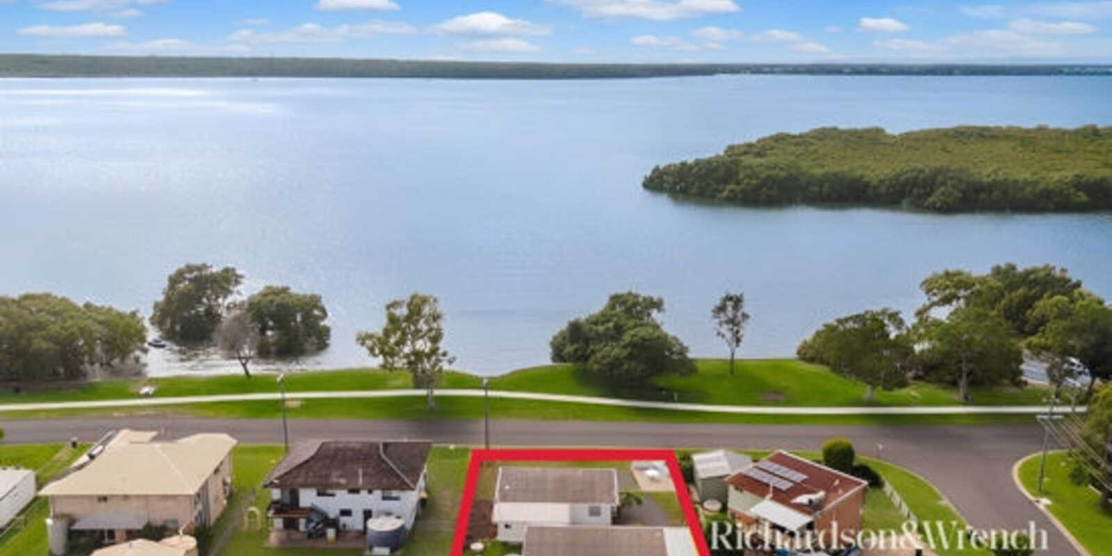85 Esplanade Toorbul 85 Esplanade Toorbul