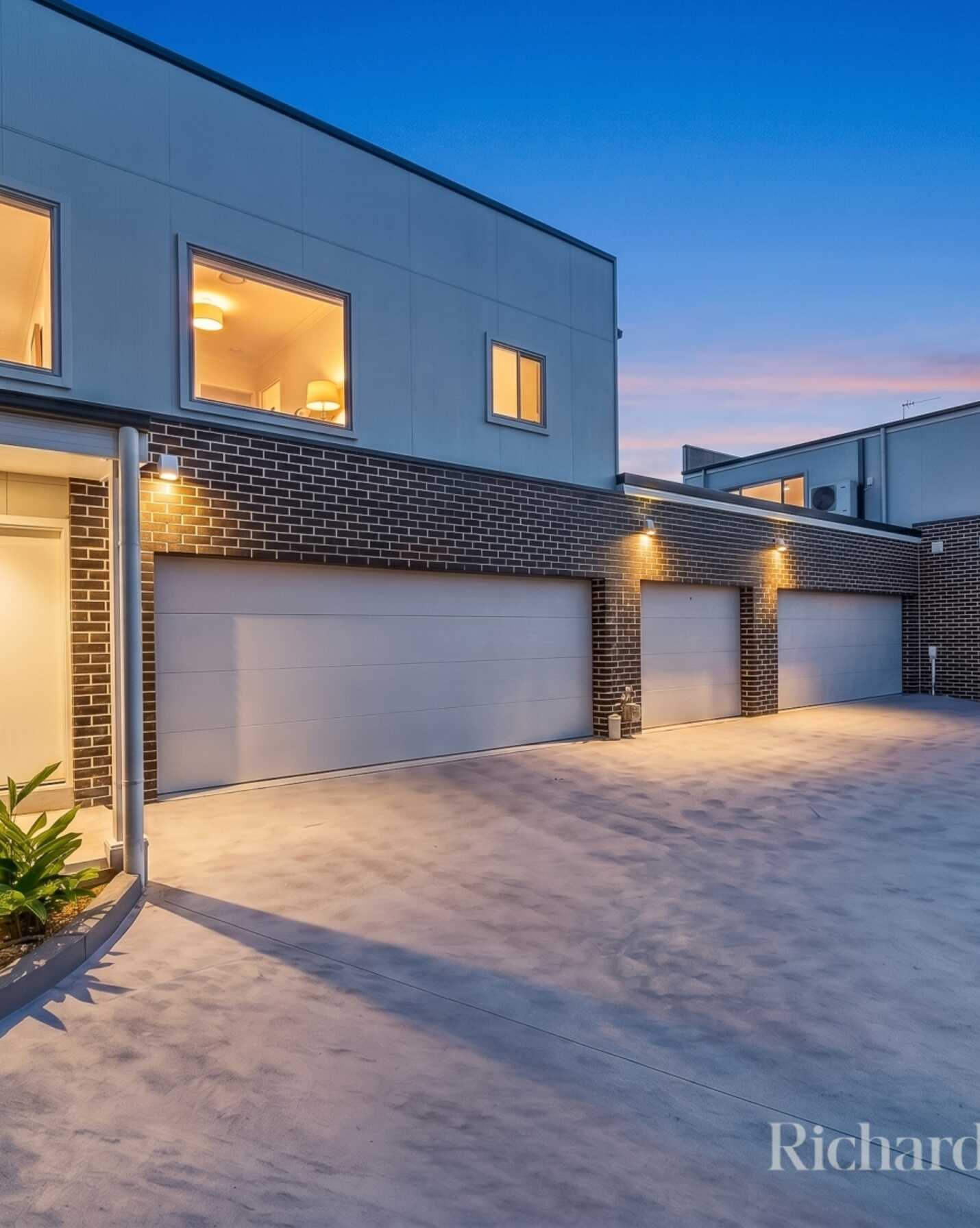 1,2,3/36 Kourung Street Ettalong Beach, Beach - Image 1
