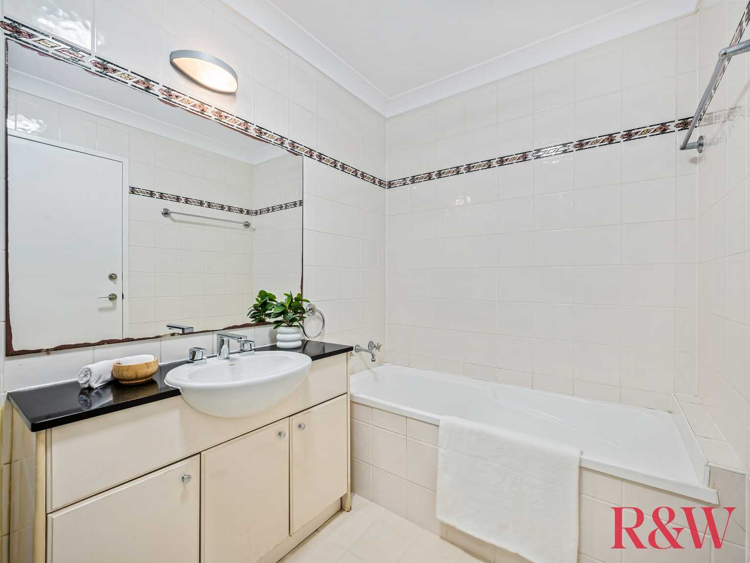 5/1 Bradley Place Liberty Grove