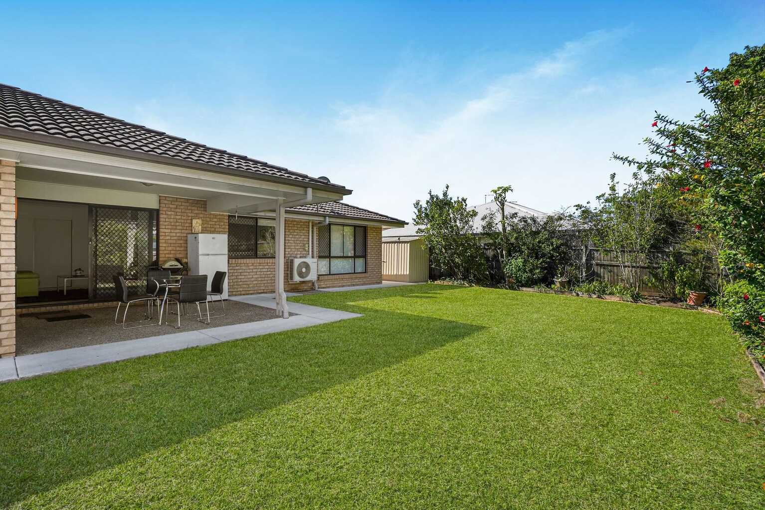 16 Lotus Avenue Bellmere 16 Lotus Avenue Bellmere