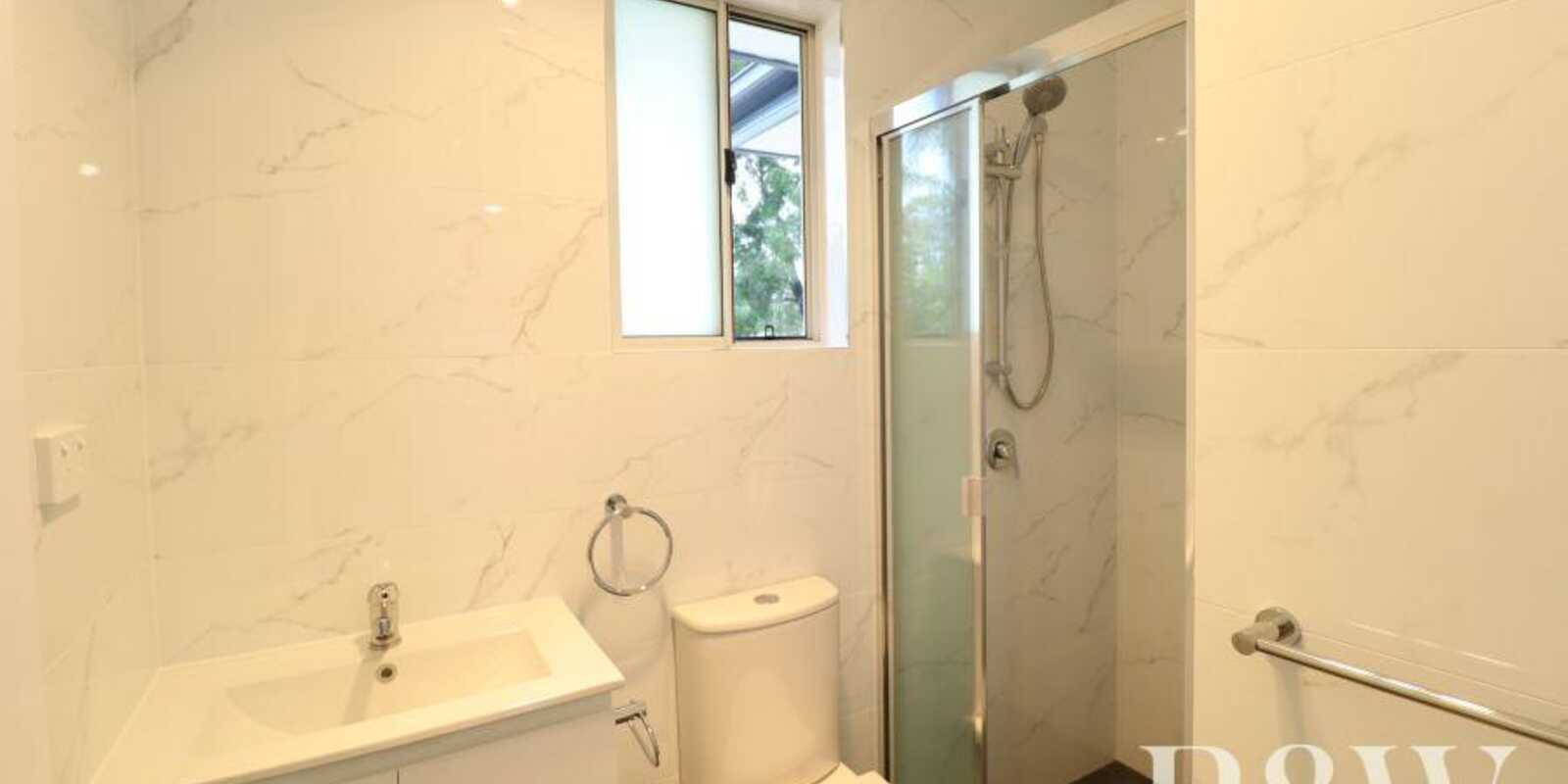 8A Nightmist Grove St Clair