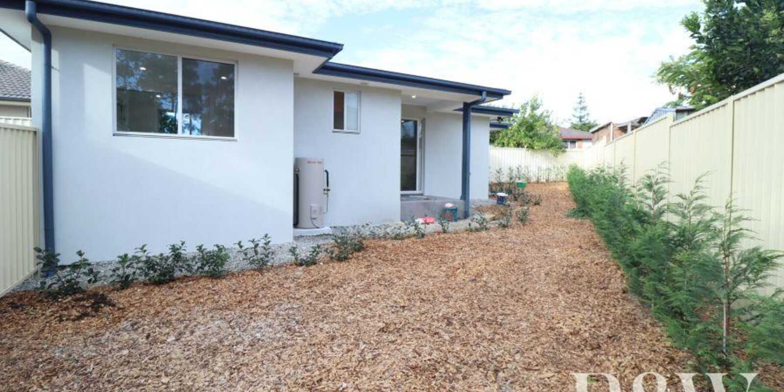 8A Nightmist Grove St Clair