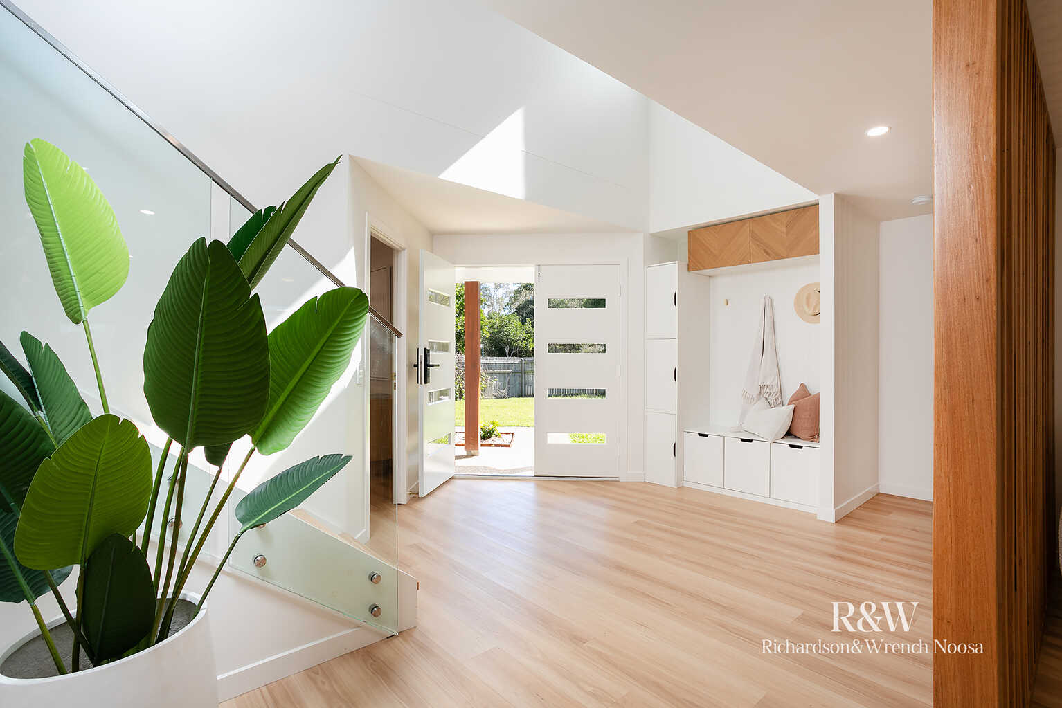 1 Crestview Drive Peregian Springs 1 Crestview Drive Peregian Springs