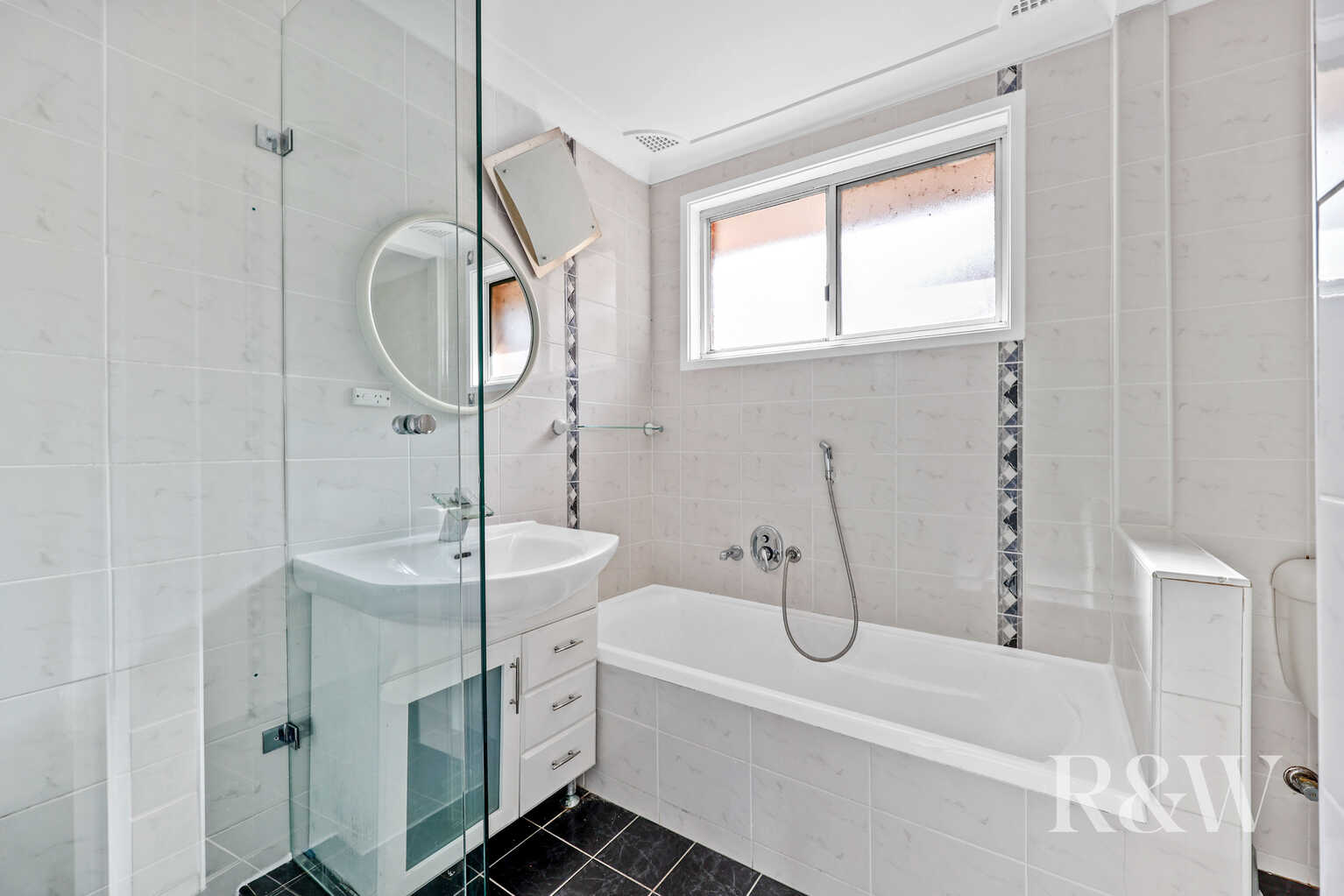 13/23 GERTRUDE ROAD Ingleburn 13/23 GERTRUDE ROAD Ingleburn