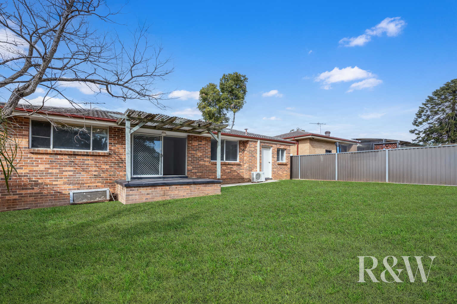 13/23 GERTRUDE ROAD Ingleburn 13/23 GERTRUDE ROAD Ingleburn