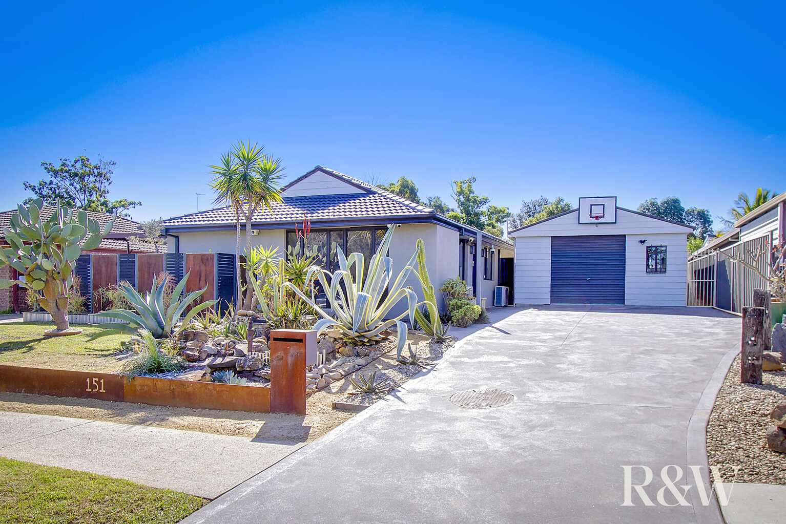 151 Banks Drive St Clair 151 Banks Drive St Clair