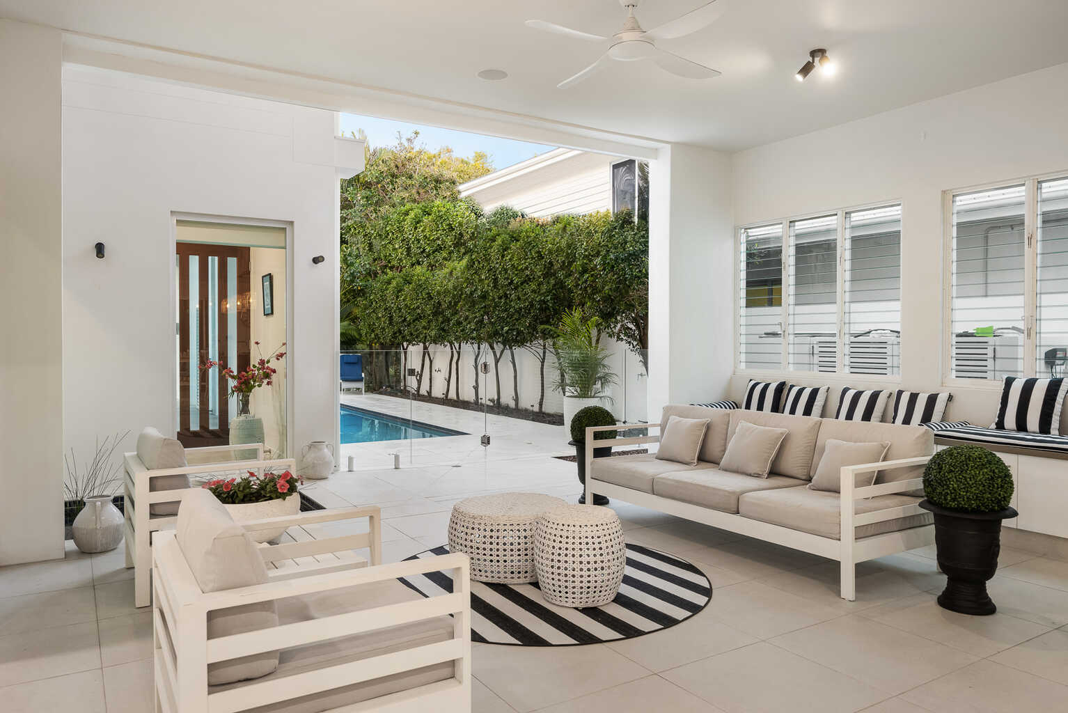 10 Sunset Beach Avenue Yaroomba 10 Sunset Beach Avenue Yaroomba