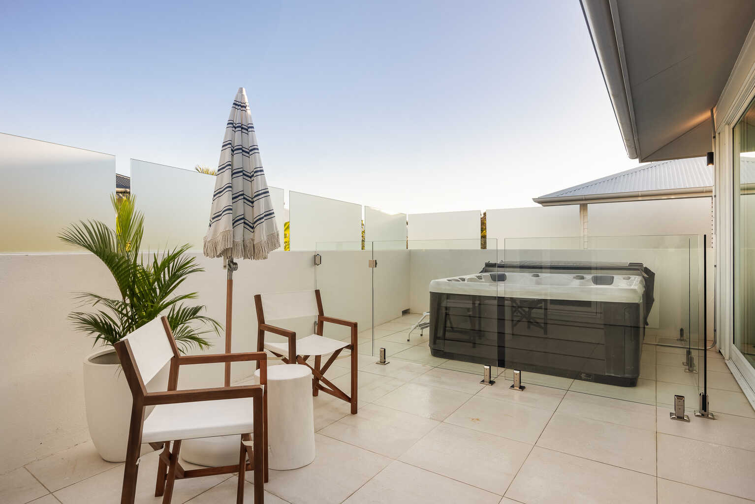 10 Sunset Beach Avenue Yaroomba 10 Sunset Beach Avenue Yaroomba