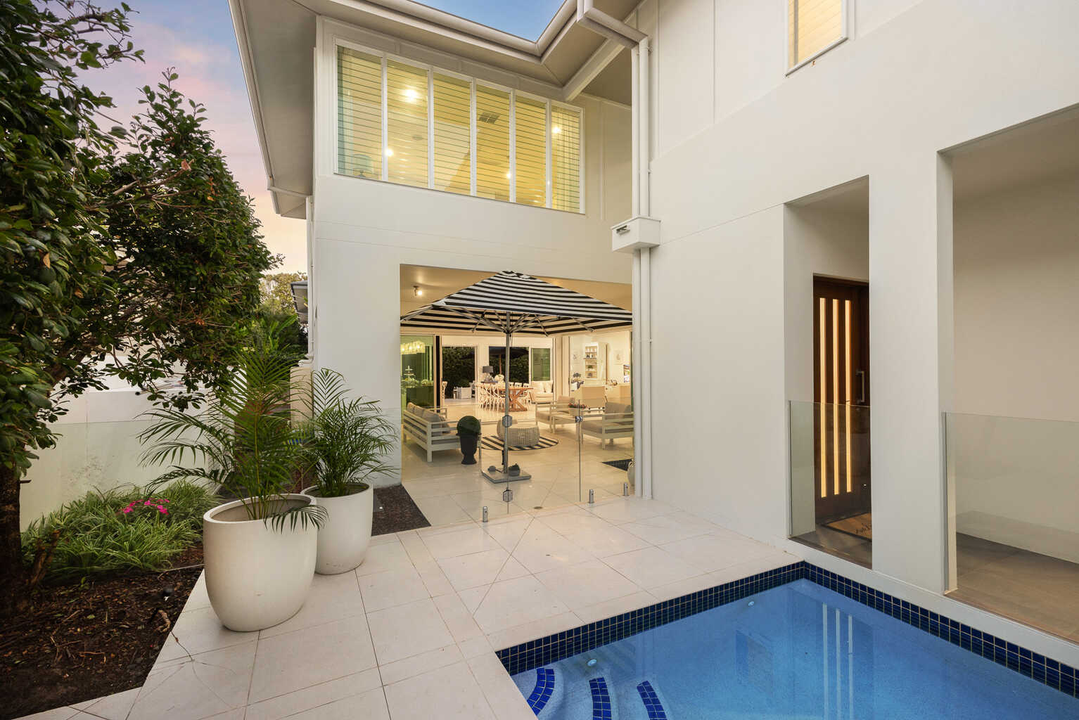 10 Sunset Beach Avenue Yaroomba 10 Sunset Beach Avenue Yaroomba