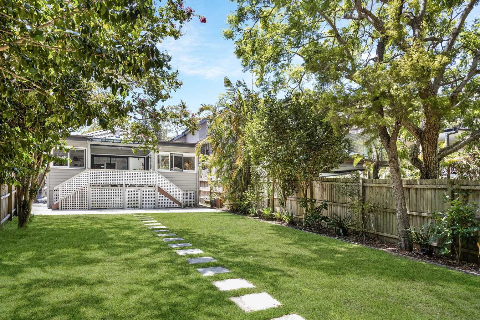 14 Sugarloaf Crescent Castlecrag 14 Sugarloaf Crescent Castlecrag
