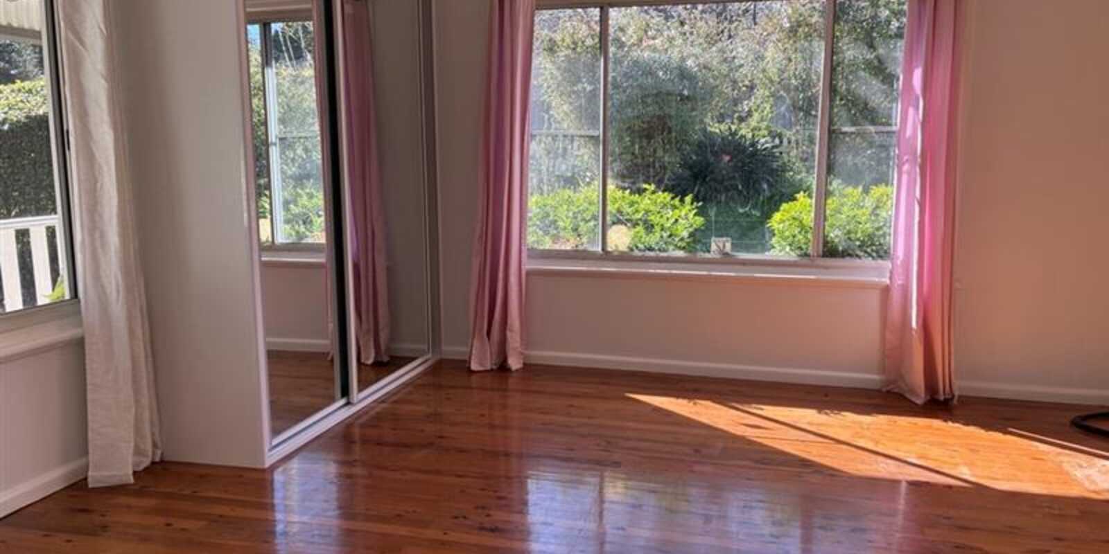 33 Pacey Avenue North Ryde