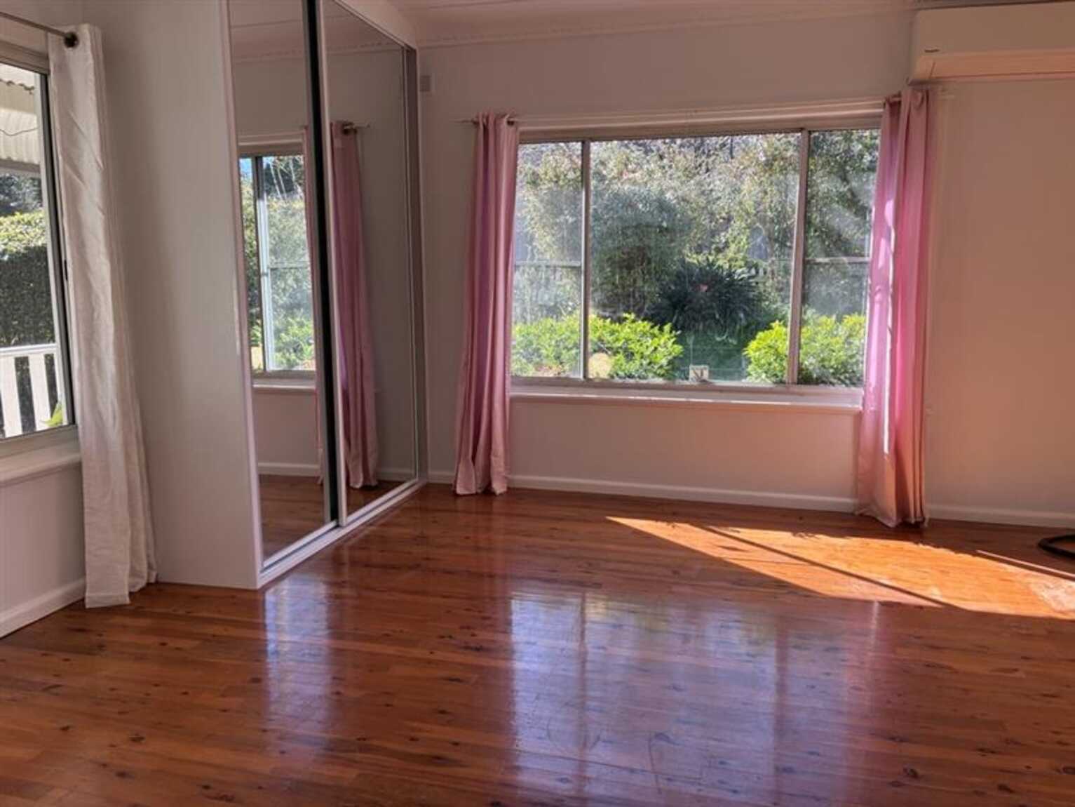 33 Pacey Avenue North Ryde
