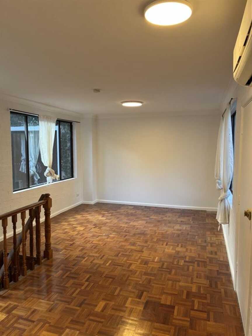 33 Pacey Avenue North Ryde