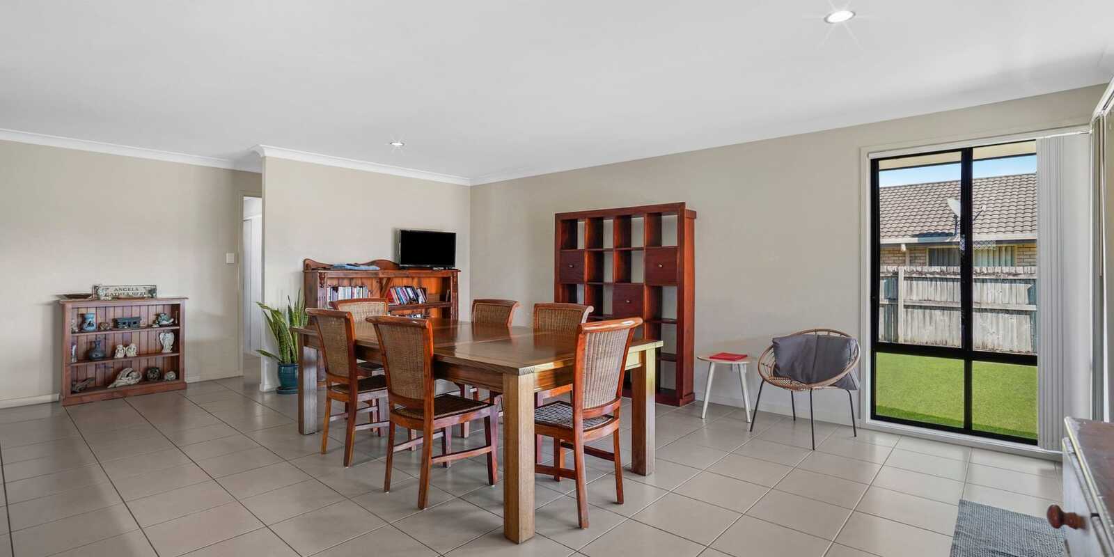 60 Coach Road West Morayfield 60 Coach Road West Morayfield