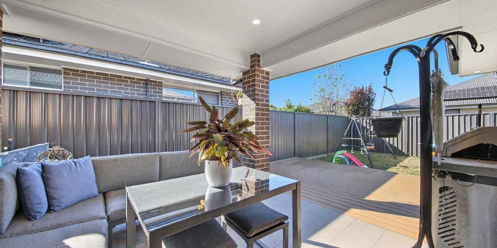 19 Runyon Street Spring Farm