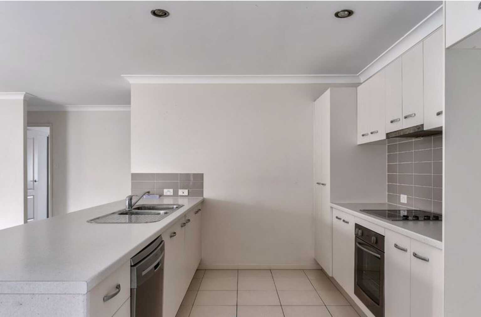 10 Stream Place Bellmere