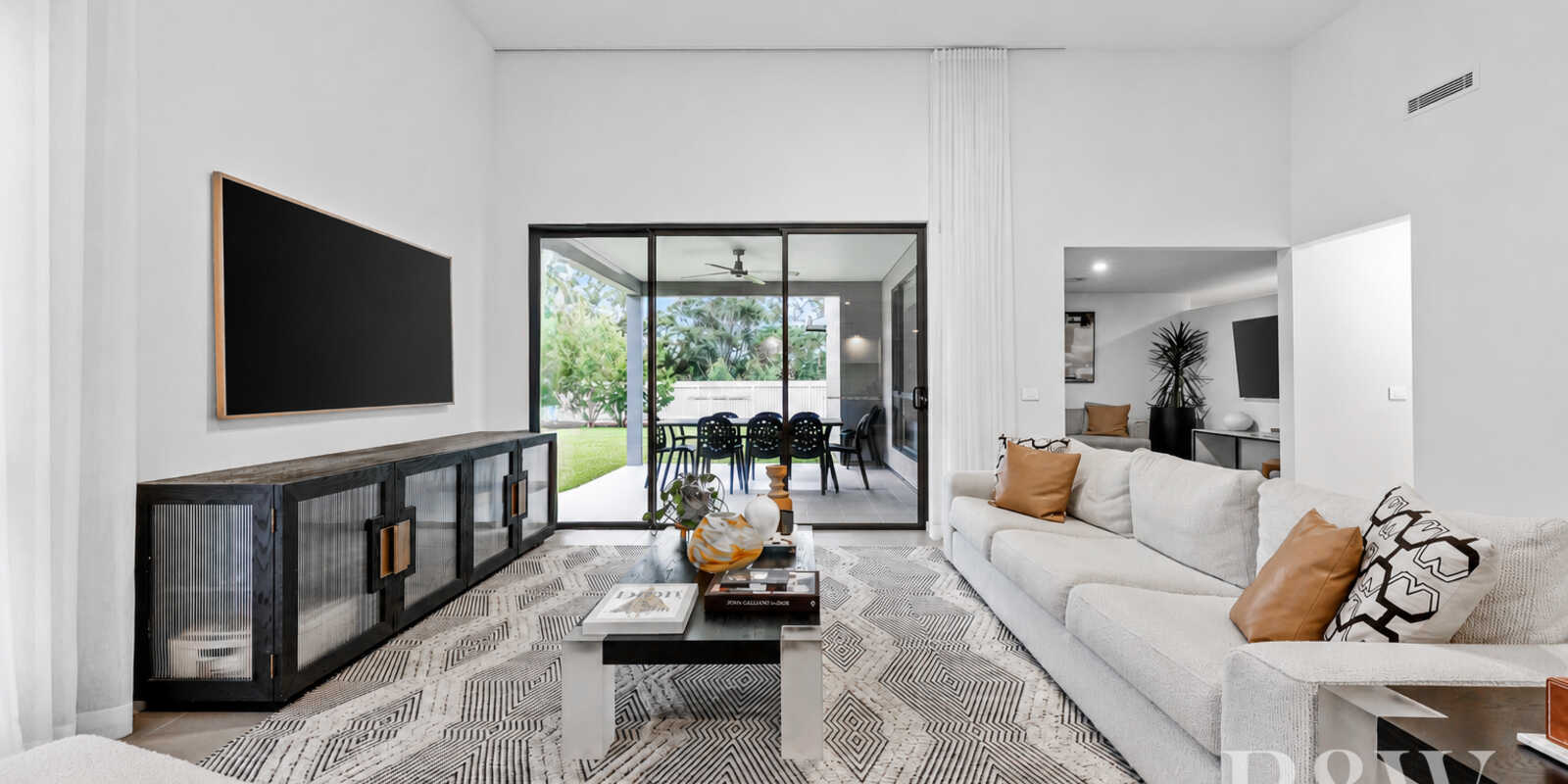 9 Hewitson Court Gledswood Hills 9 Hewitson Court Gledswood Hills