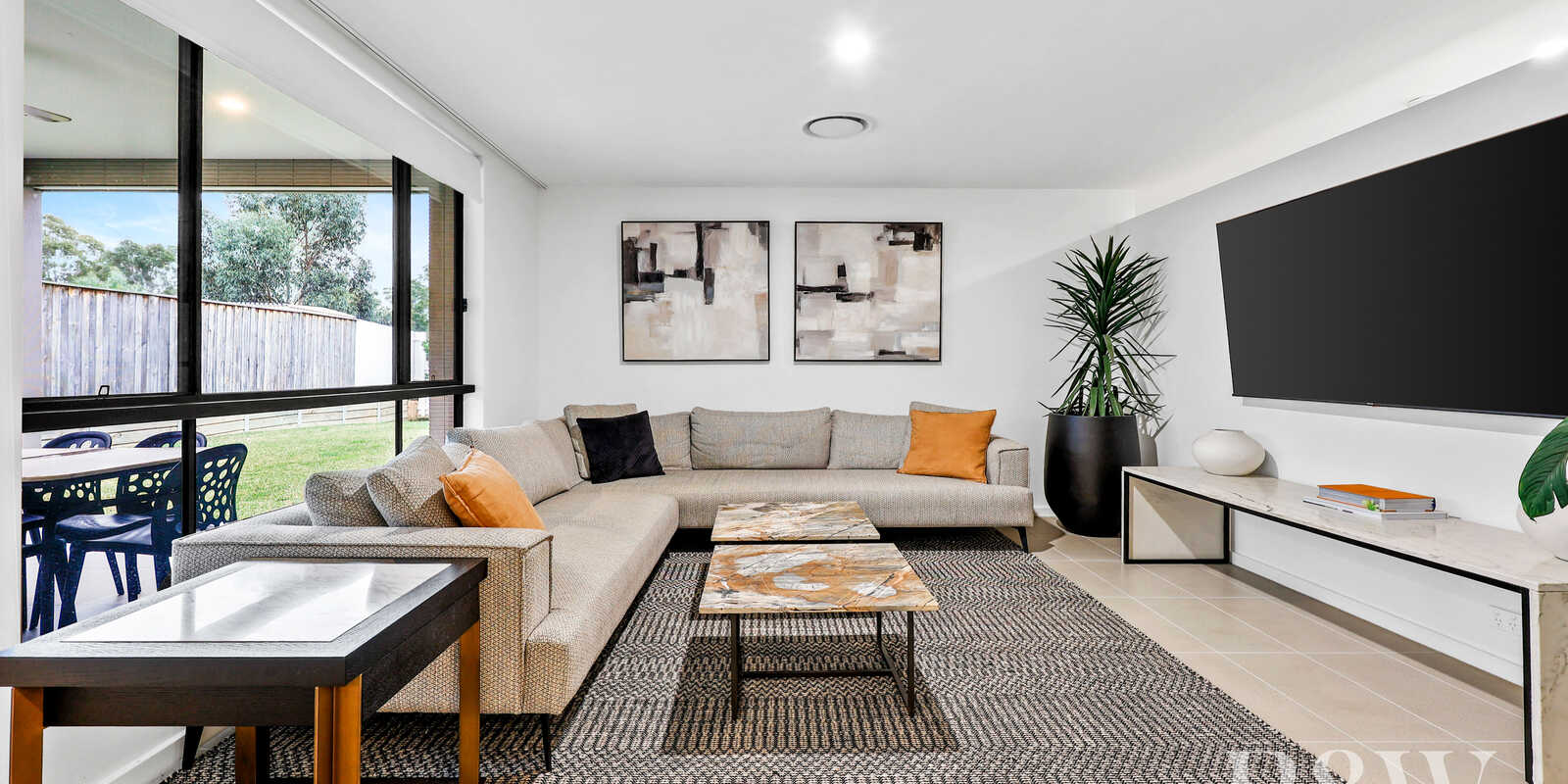 9 Hewitson Court Gledswood Hills 9 Hewitson Court Gledswood Hills