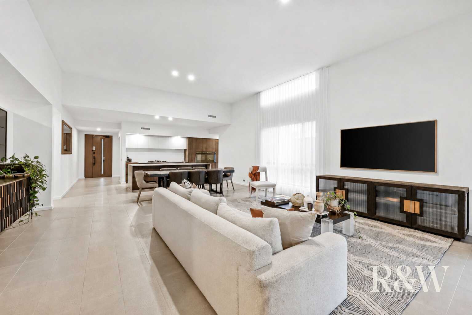 9 Hewitson Court Gledswood Hills 9 Hewitson Court Gledswood Hills