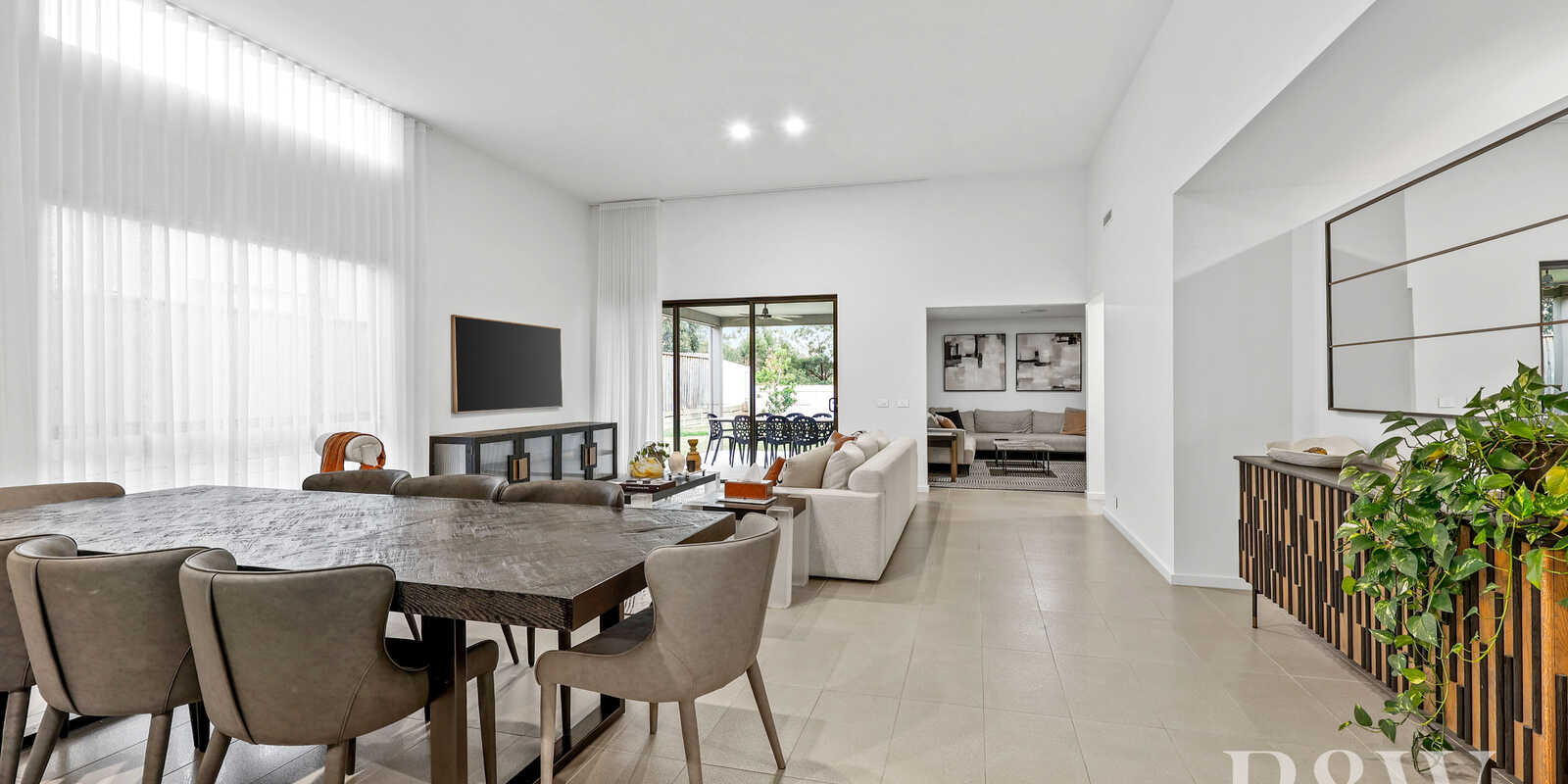 9 Hewitson Court Gledswood Hills 9 Hewitson Court Gledswood Hills