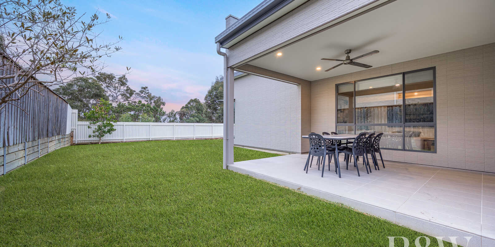9 Hewitson Court Gledswood Hills 9 Hewitson Court Gledswood Hills