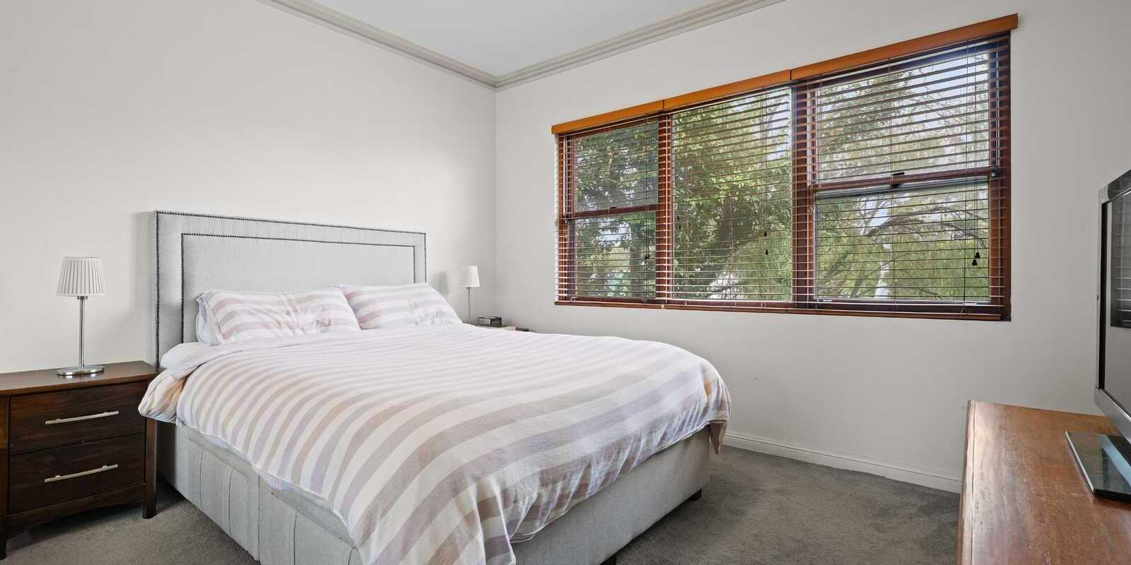 6/146 Alice Street Newtown
